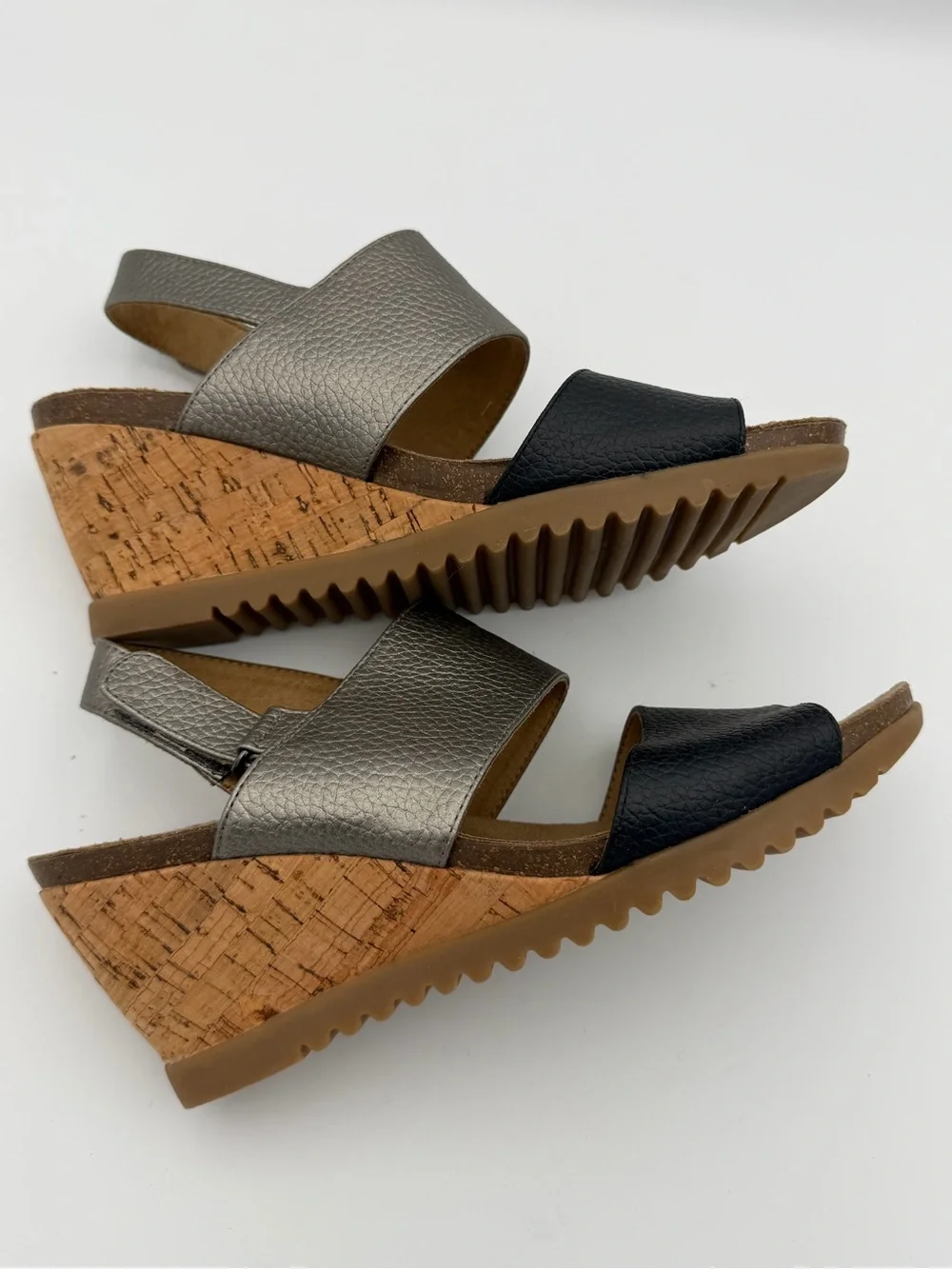 Stone Mountain Teller Wedge Sandals - Size 9 - Like New! Neutral comfort